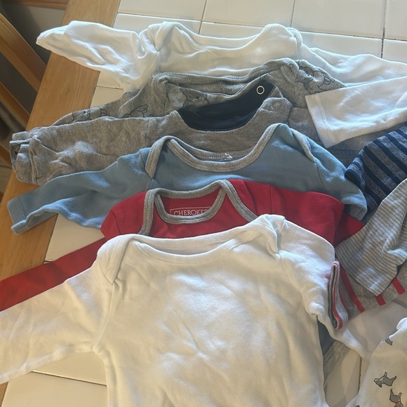 11 piece baby boy bodysuits! (0-3/3months) - Picture 3 of 3